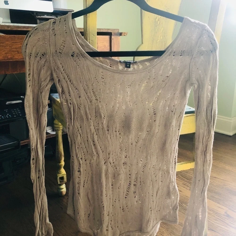 Beige xs Express top - Picture 2 of 4